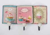 Country wall cloth holder
